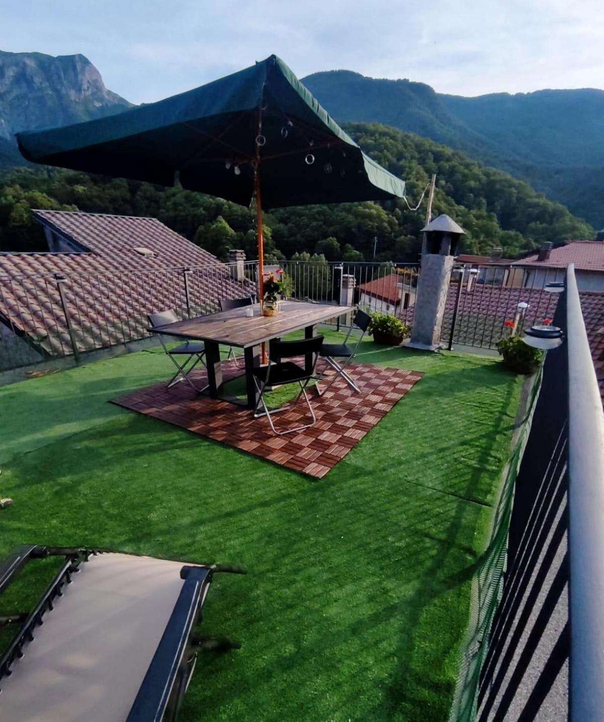 Casa Vacanze Al Colletto - Con Terrazza Panoramica In Centro Storico Vagli di Sotto Exterior foto